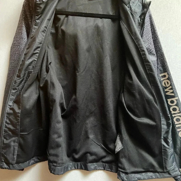 New Balance Water Resistant Fabric Hooded Wind  Breaker Rain Jacket Sz L - Picture 5 of 13